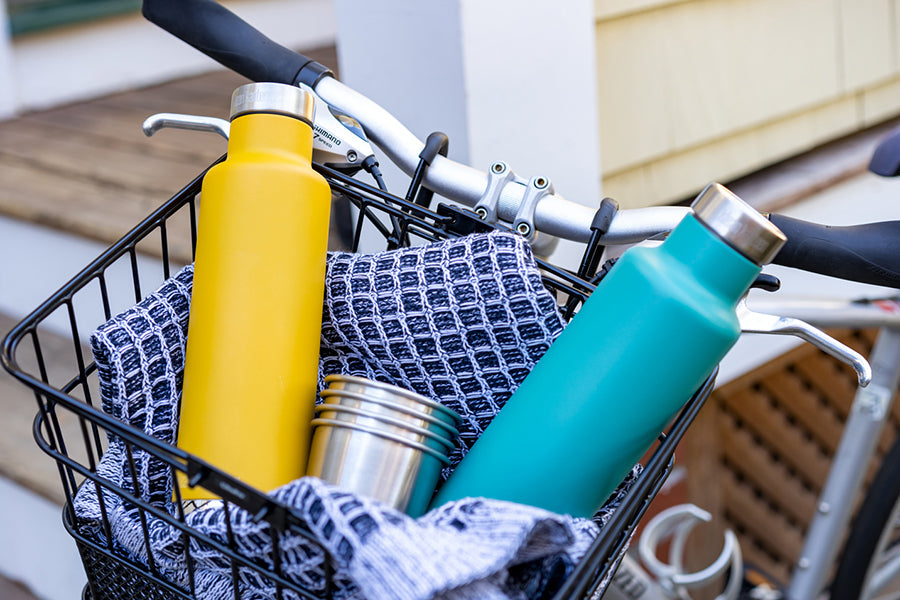 Insulated Classic 25oz (750ml) with Pour Through Cap Insulated Classic 25oz (750ml) with Pour Through Cap